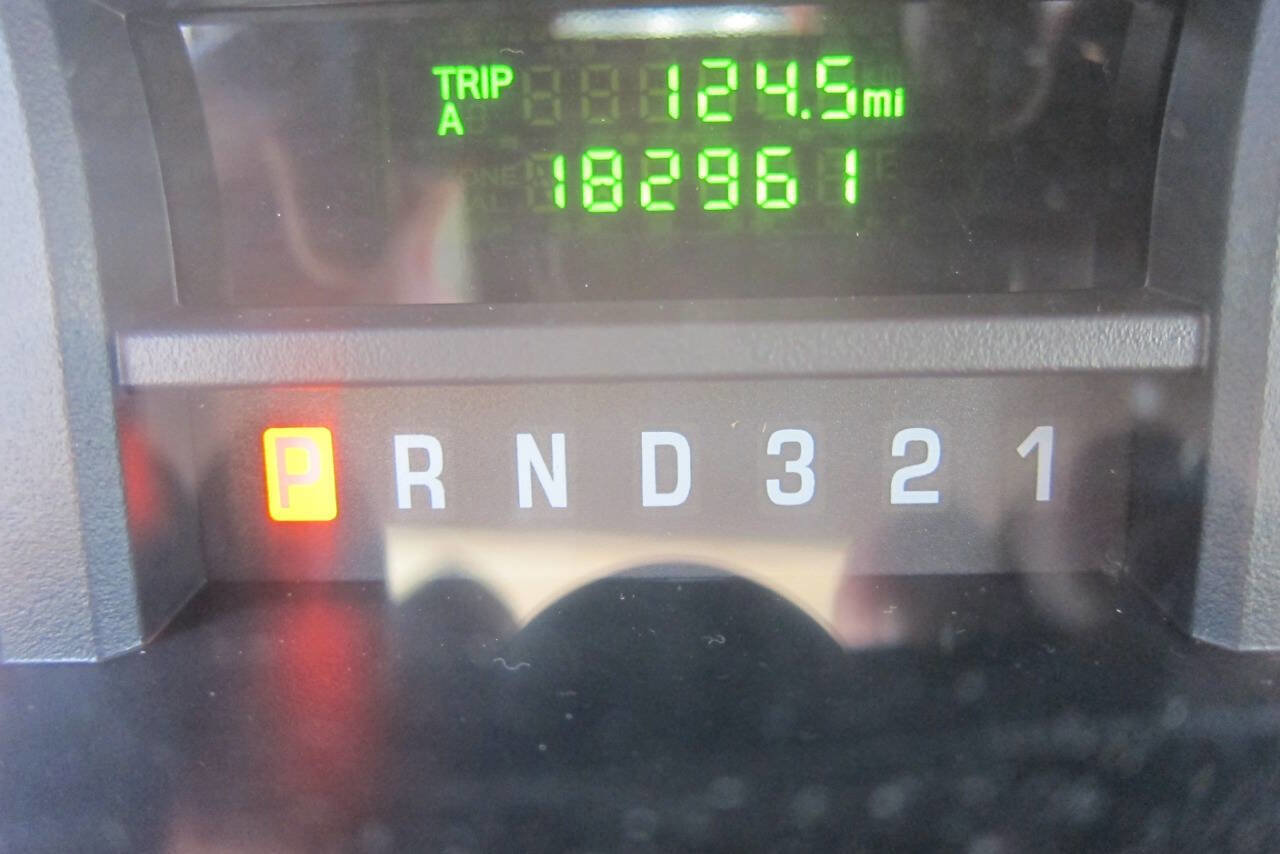 Used 2014 Ford E-450 and Econoline 450 Super Duty w/ Shuttle Bus Prep Package image 19