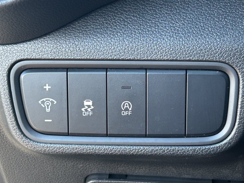 Used 2024 Kia Soul LX w/ Option Group 015 FWD image 22