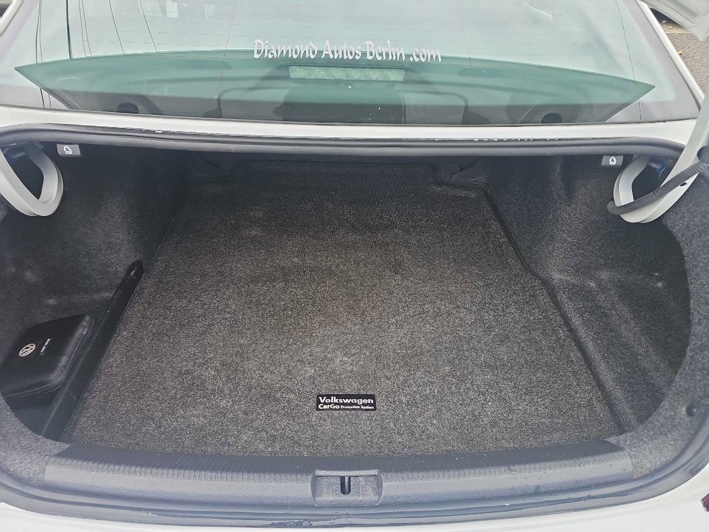 Used 2016 Volkswagen Passat 1.8T S image 16