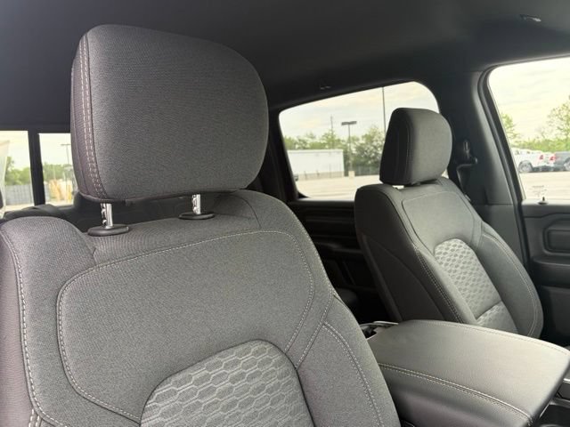 New 2026 RAM 1500 Express AWD/4WD image 29