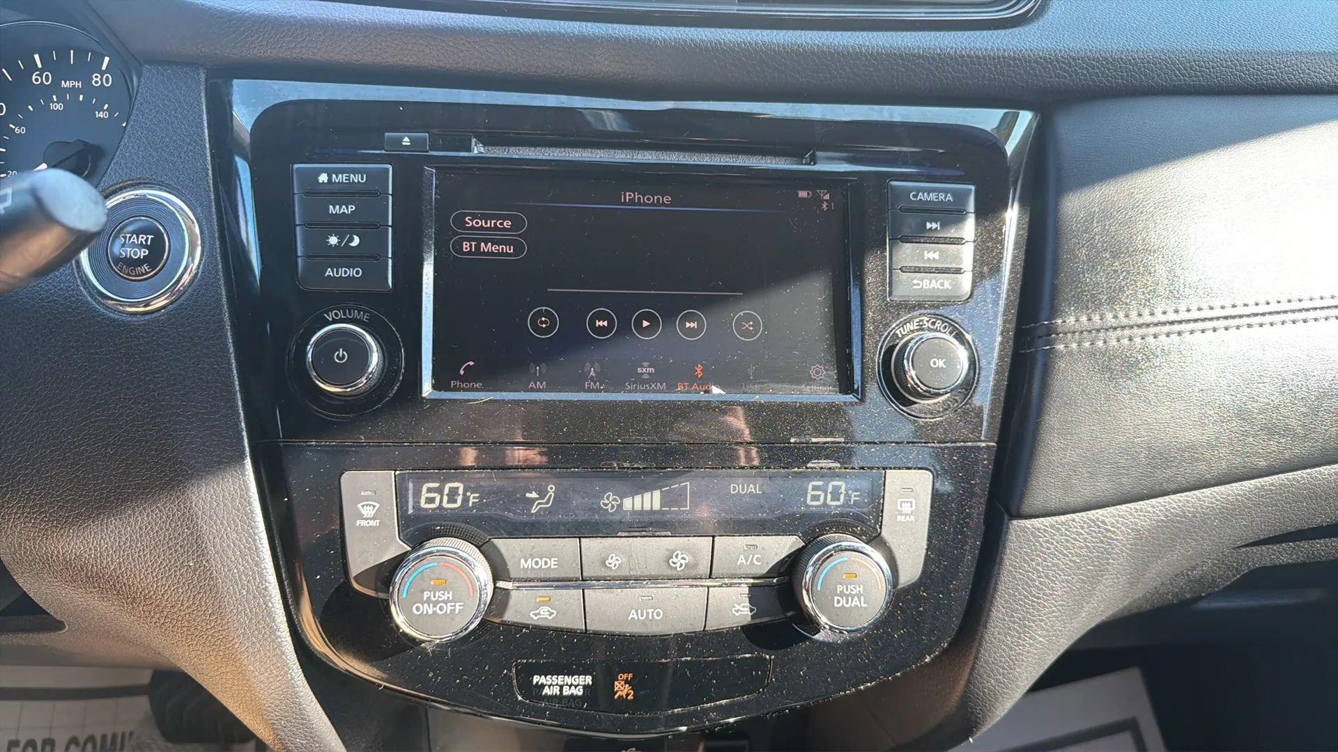 Used 2018 Nissan Rogue SL FWD image 26