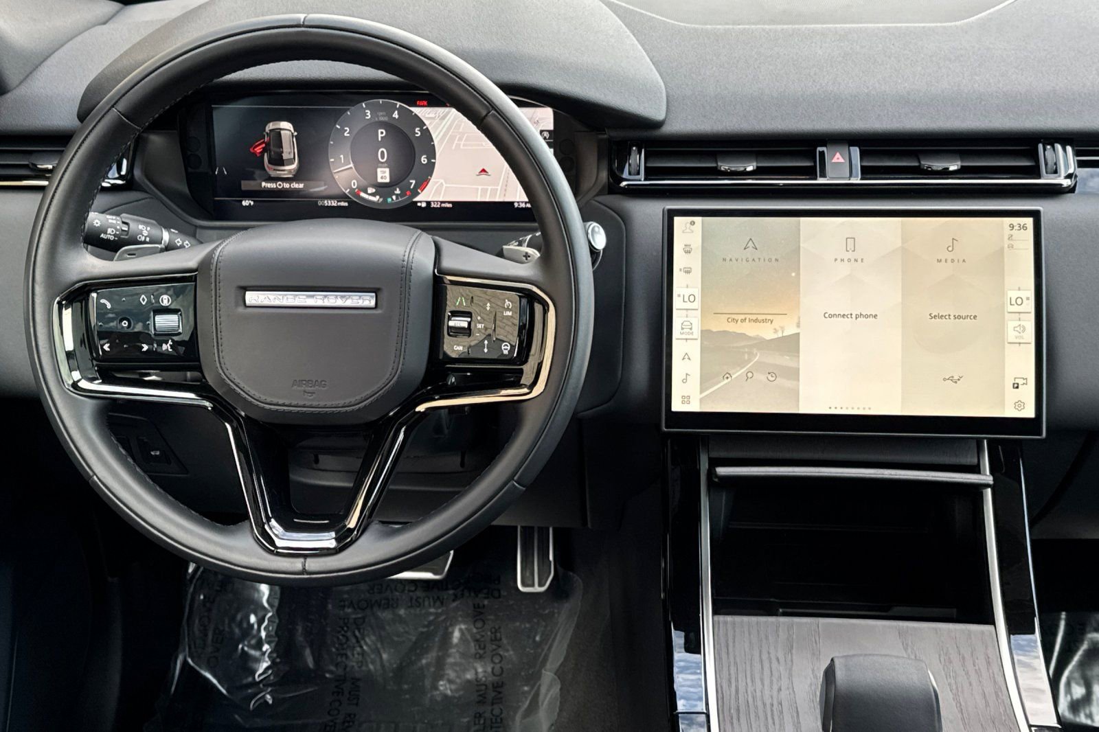 Used 2025 Land Rover Range Rover Velar Dynamic SE image 15