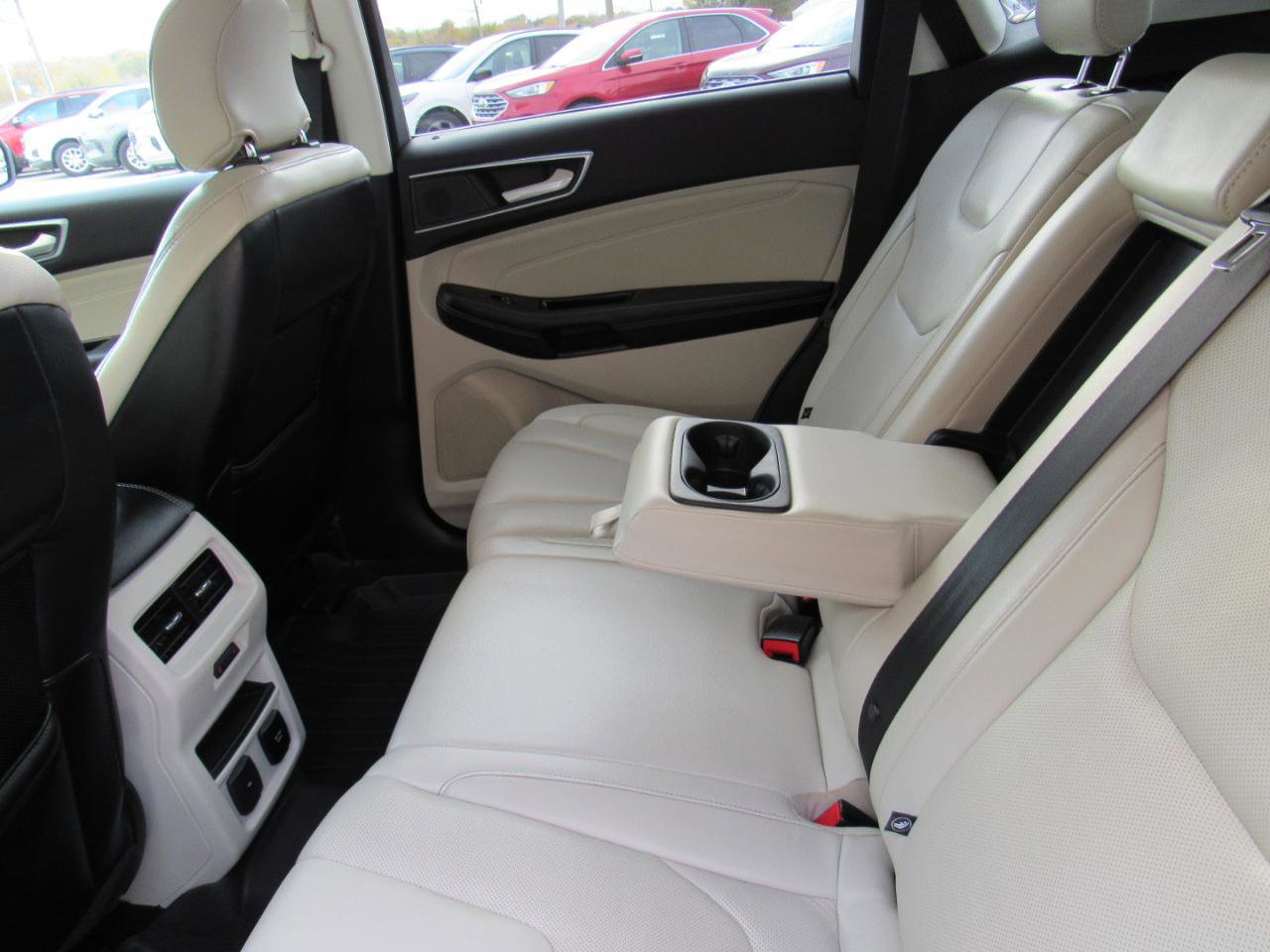 Used 2019 Ford Edge Titanium w/ Equipment Group 301A image 34