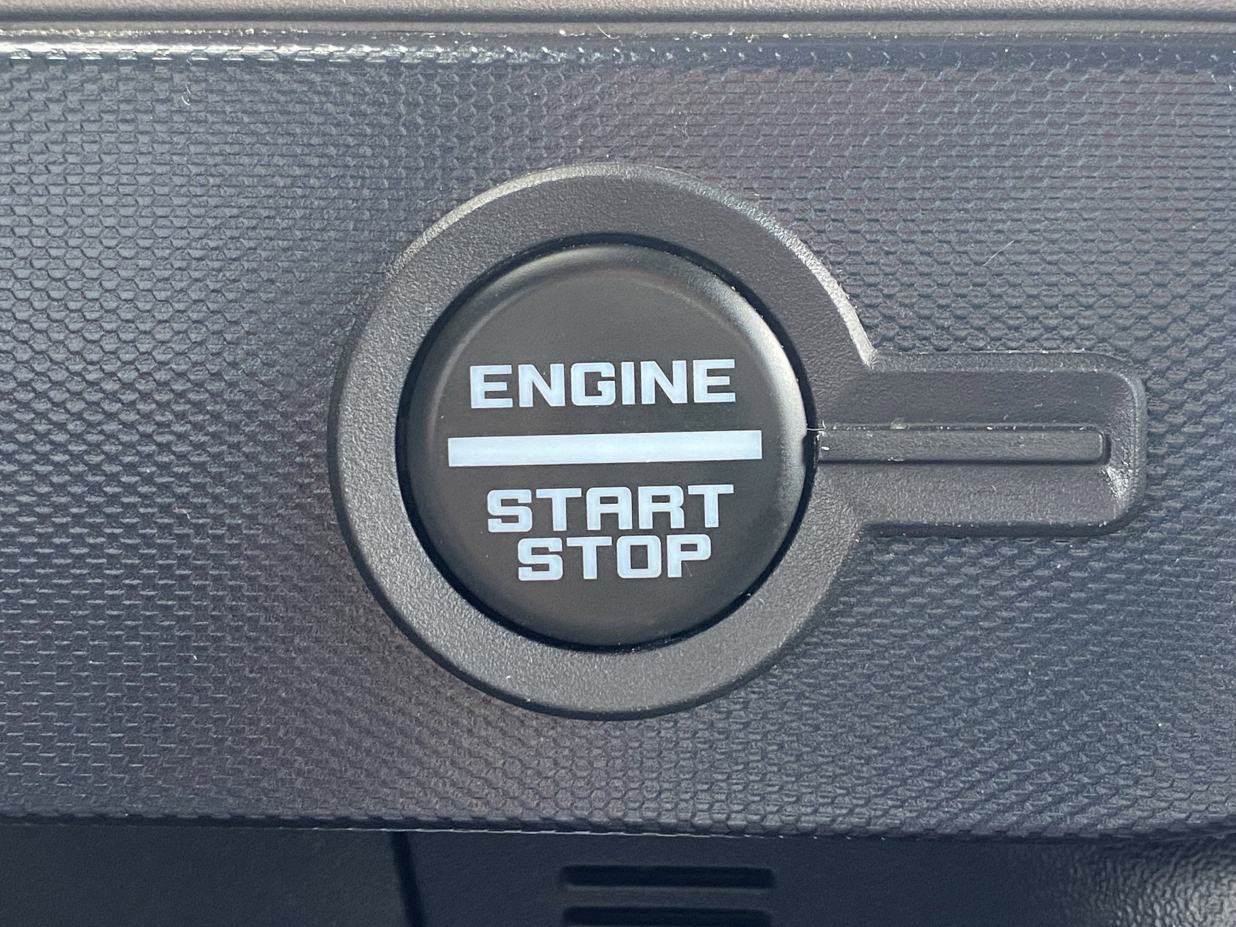 Used 2023 Ford Bronco Outer Banks image 9