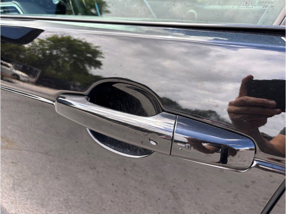 Used 2021 Land Rover Discovery HSE R-Dynamic image 20