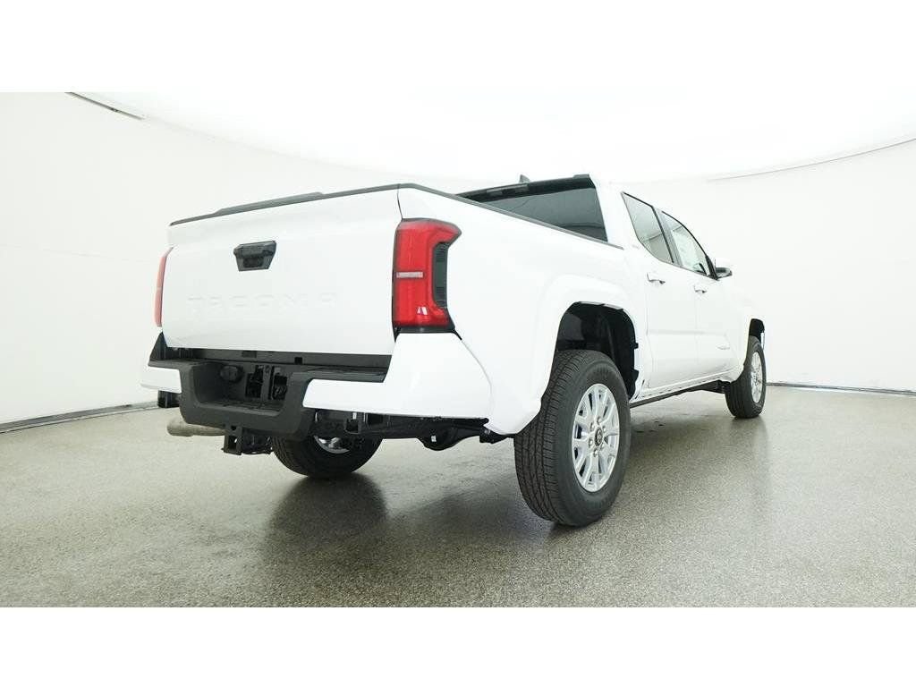 Used 2024 Toyota Tacoma SR5 RWD image 29