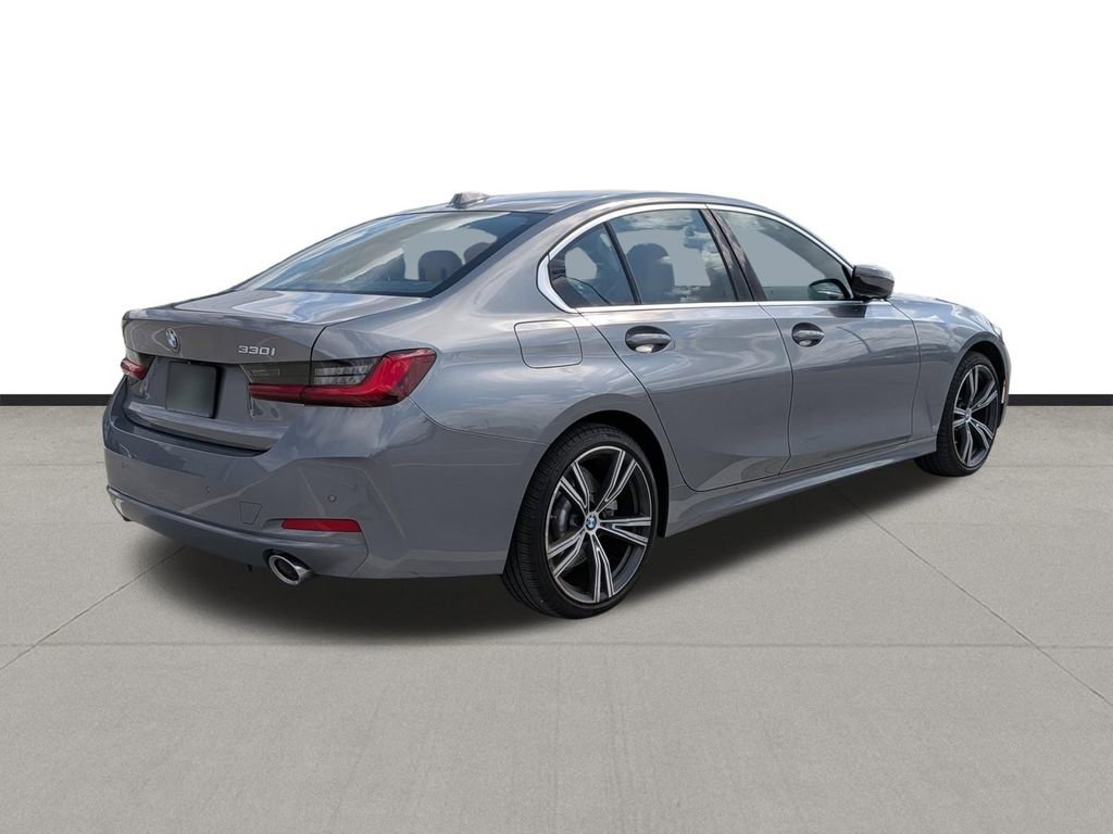Used 2024 BMW 330i Sedan w/ Premium Package RWD image 5