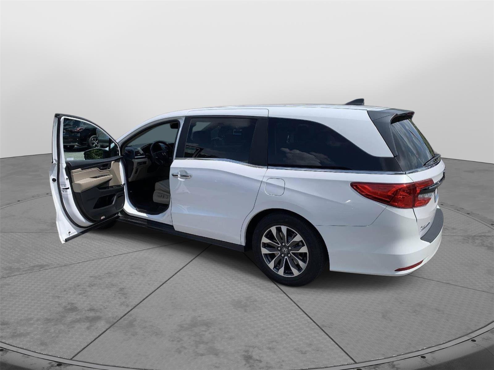 Certified 2024 Honda Odyssey EX-L image 10