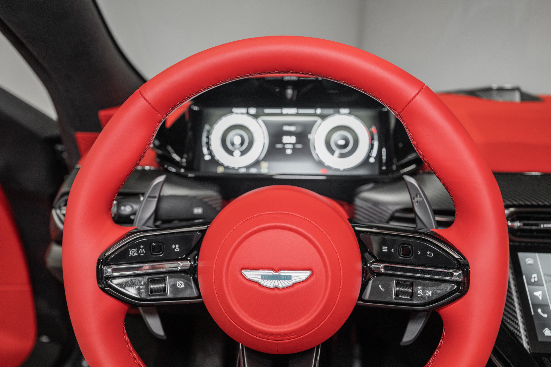 New 2026 Aston Martin V8 Vantage S RWD image 11