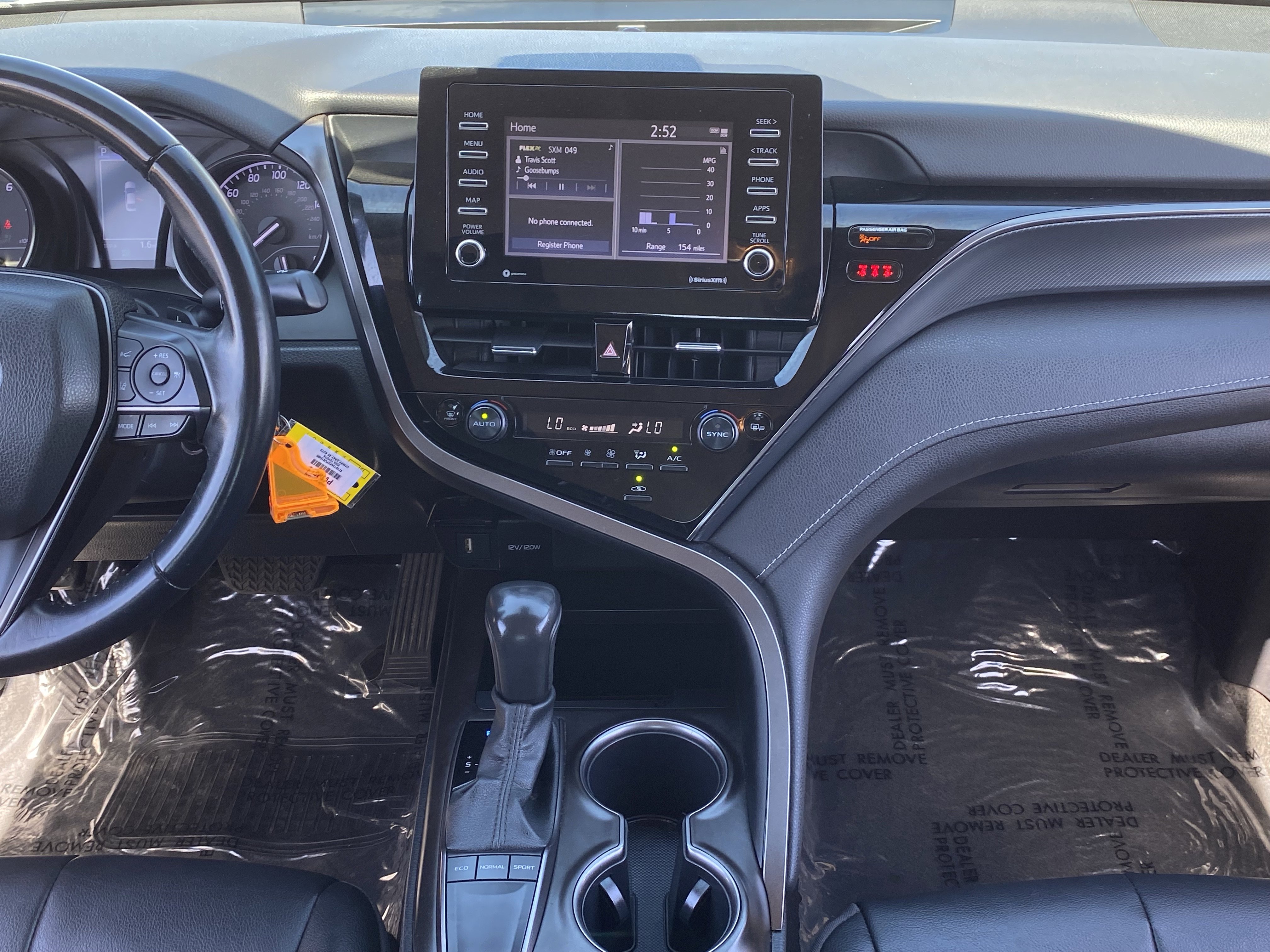 Used 2023 Toyota Camry SE FWD image 13