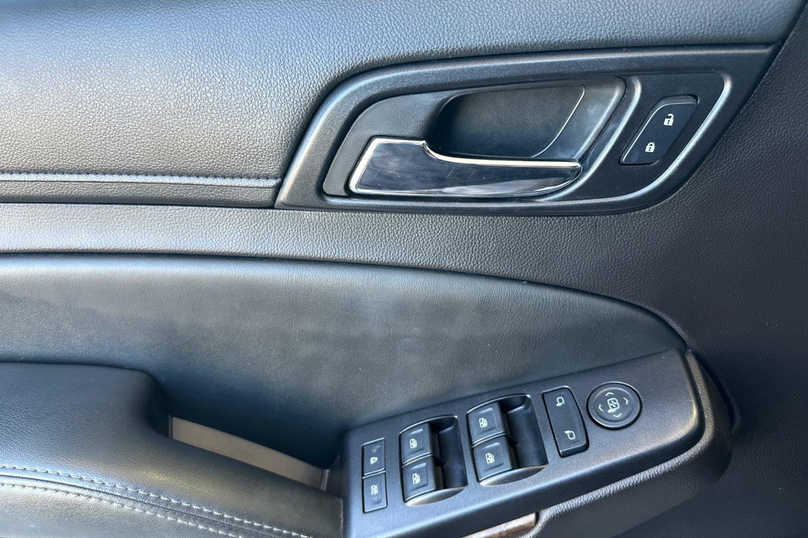 Used 2016 Chevrolet Tahoe LS RWD image 11