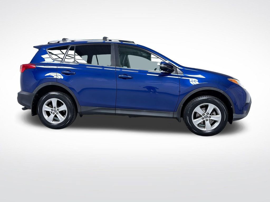 Used 2015 Toyota RAV4 XLE AWD/4WD image 10