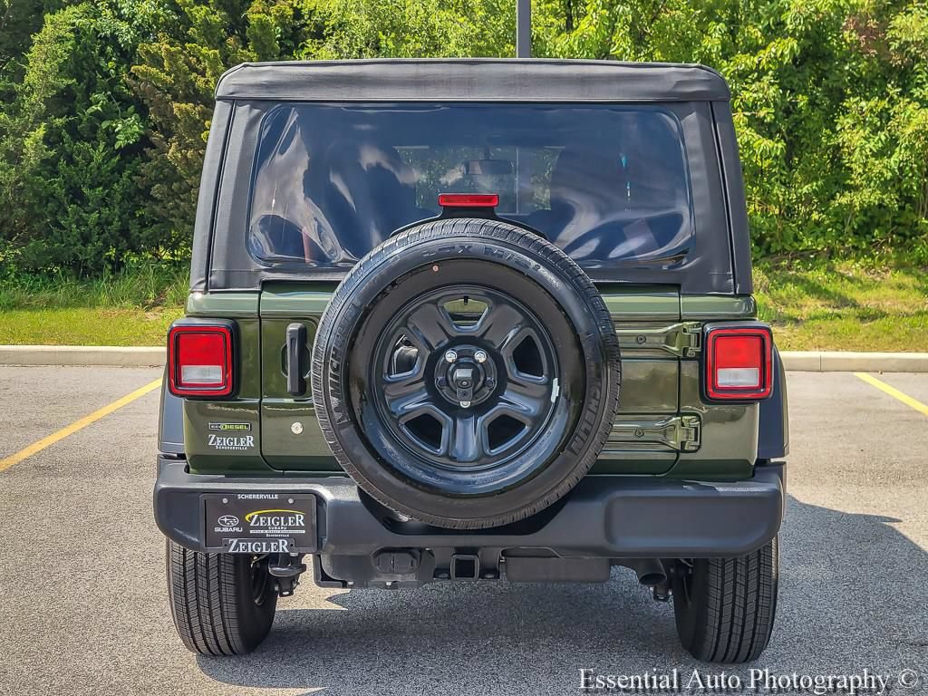 Used 2023 Jeep Wrangler Unlimited Sport AWD/4WD image 5