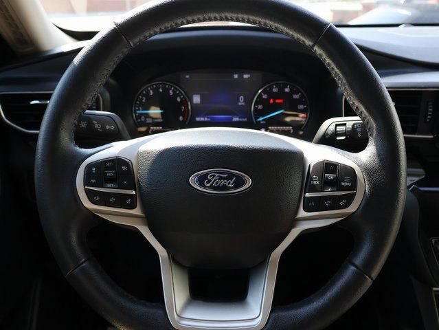 Used 2023 Ford Explorer Limited AWD/4WD image 37