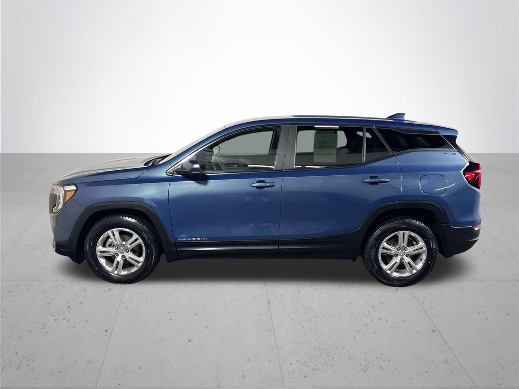 Used 2024 GMC Terrain SLE AWD/4WD image 9