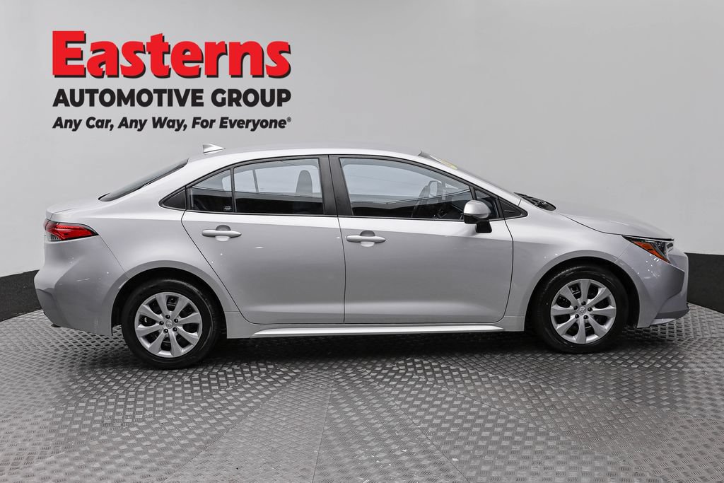 Used 2024 Toyota Corolla LE FWD image 5