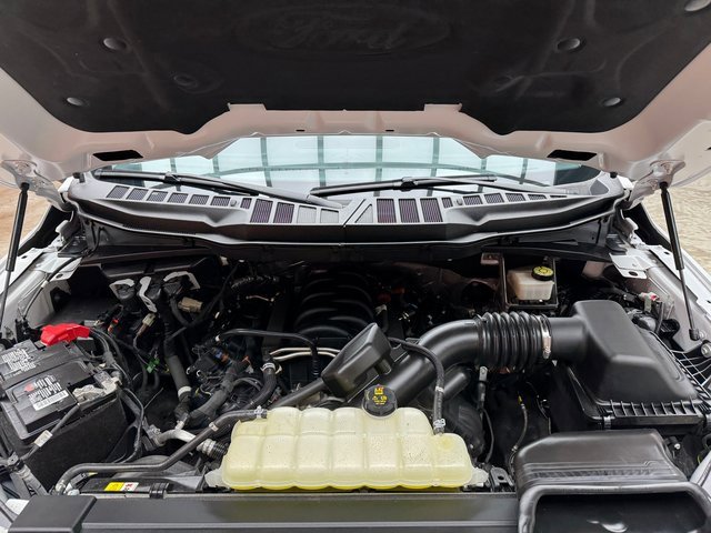 Certified 2022 Ford F150 XLT w/ Equipment Group 302A High image 27