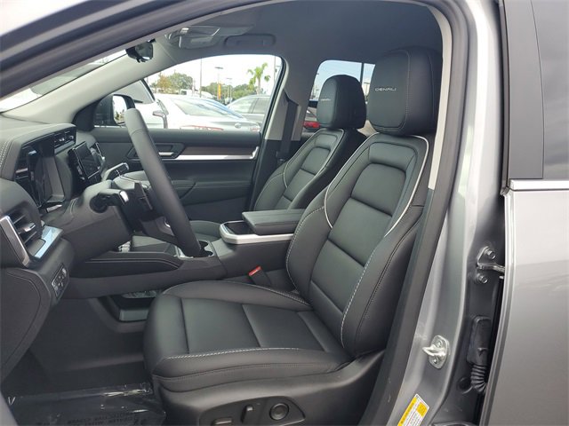 New 2026 GMC Terrain Denali w/ LPO, Floor Liner Package image 11