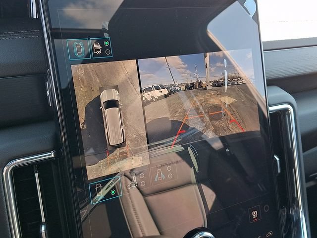 New 2026 GMC Yukon XL Denali w/ Sun & Power Step Package AWD/4WD image 17