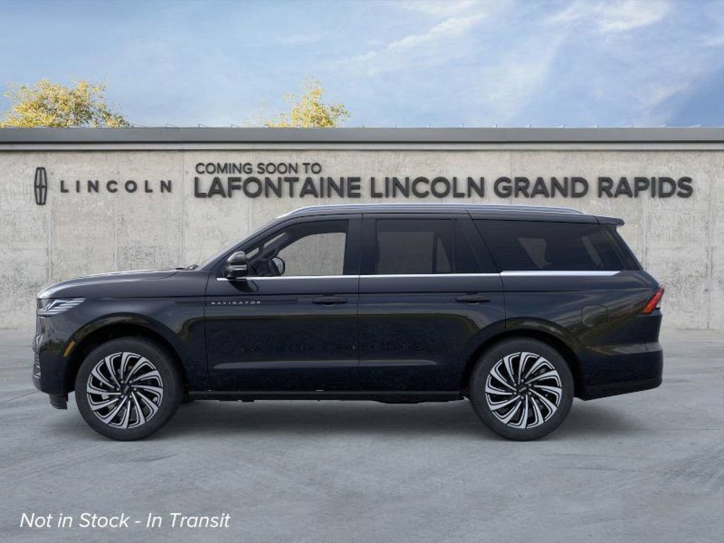 New 2026 Lincoln Navigator Black Label AWD/4WD image 3