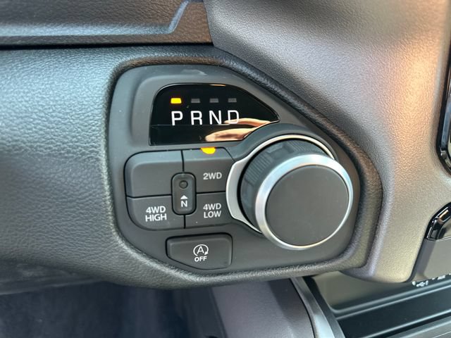 New 2026 RAM 1500 Express AWD/4WD image 23