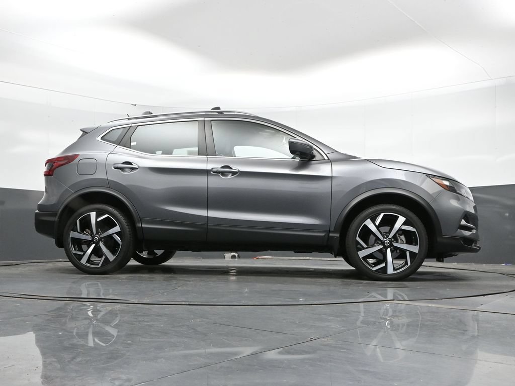 Used 2022 Nissan Rogue Sport SL AWD/4WD image 41