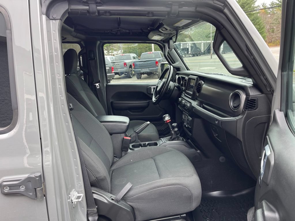 Used 2021 Jeep Gladiator Sport AWD/4WD image 18