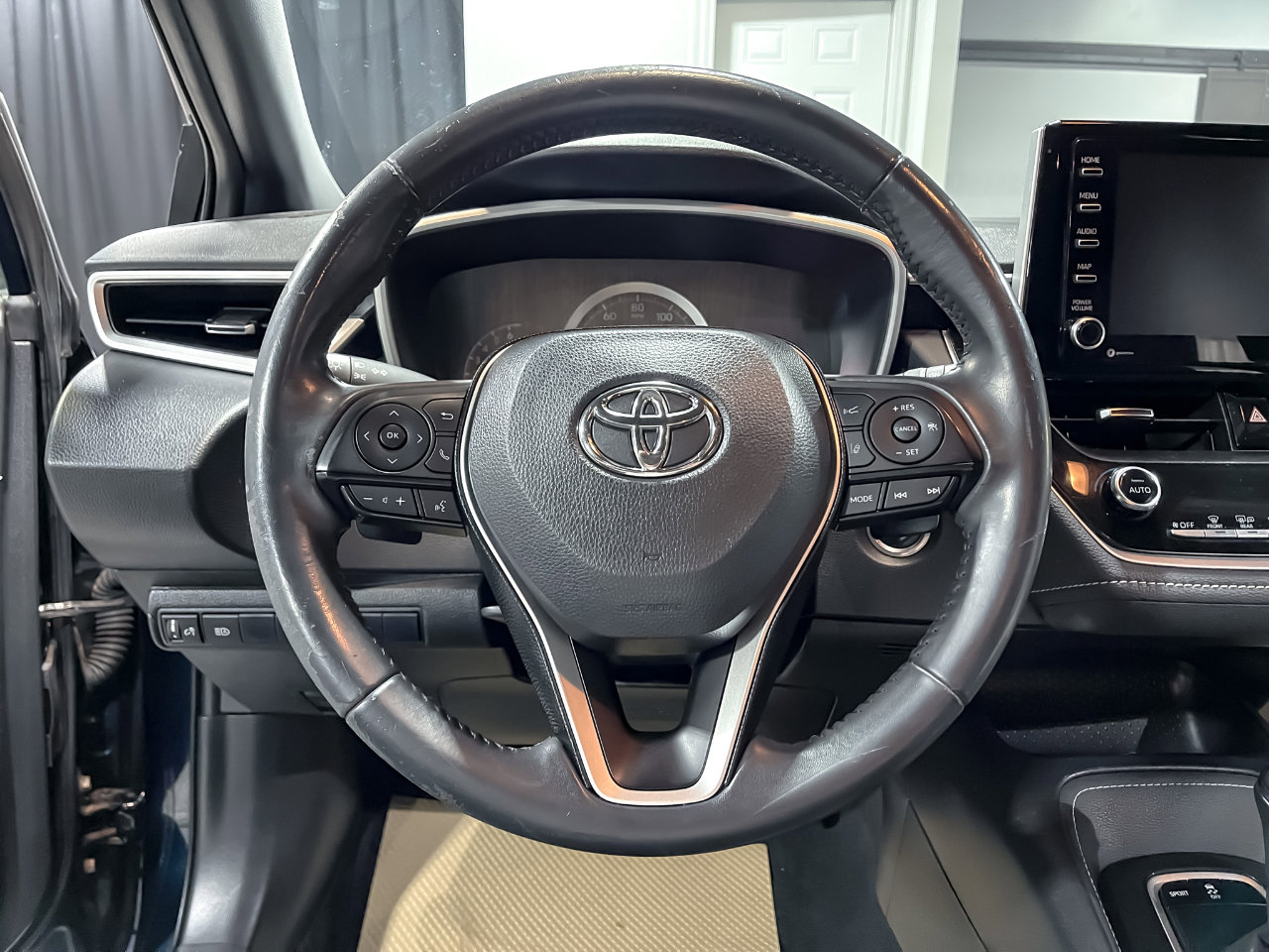 Used 2021 Toyota Corolla SE image 20