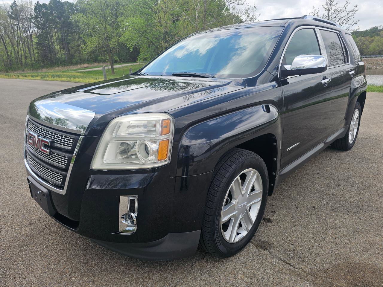 Used 2011 GMC Terrain SLT w/ Cargo Package AWD/4WD image 12