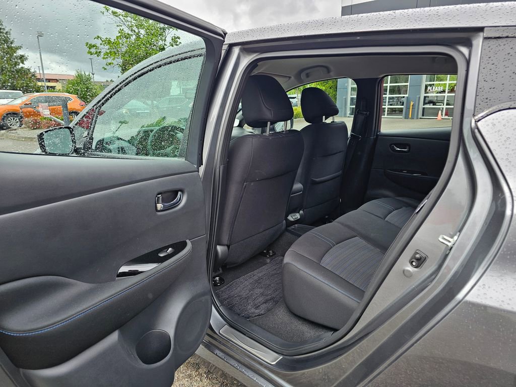 Certified 2025 Nissan Leaf SV Plus FWD image 12