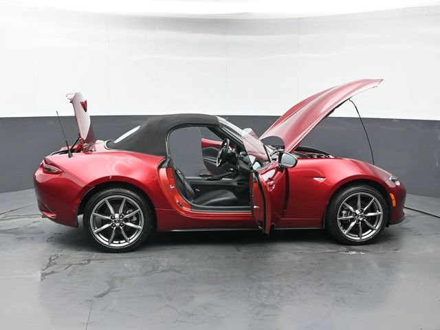 Used 2023 MAZDA MX-5 Miata Grand Touring w/ Weather Package RWD image 49