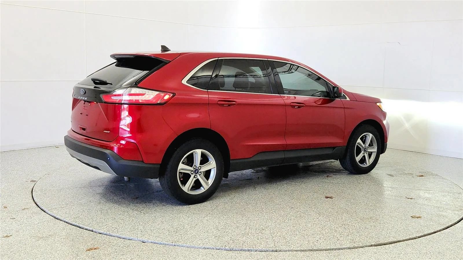 Used 2022 Ford Edge SEL w/ Convenience Package AWD/4WD image 8