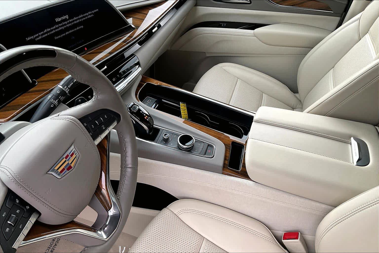 Used 2024 Cadillac Escalade Sport Platinum w/ LPO, ONYX Package AWD/4WD image 33