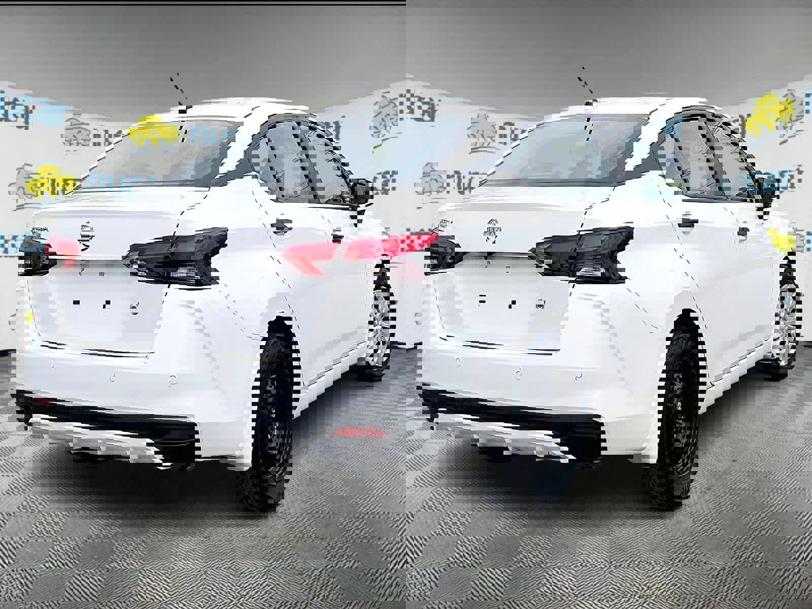 Used 2025 Nissan Versa S w/ Trunk Package image 6