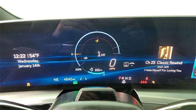 Used 2025 Cadillac Lyriq Luxury image 38