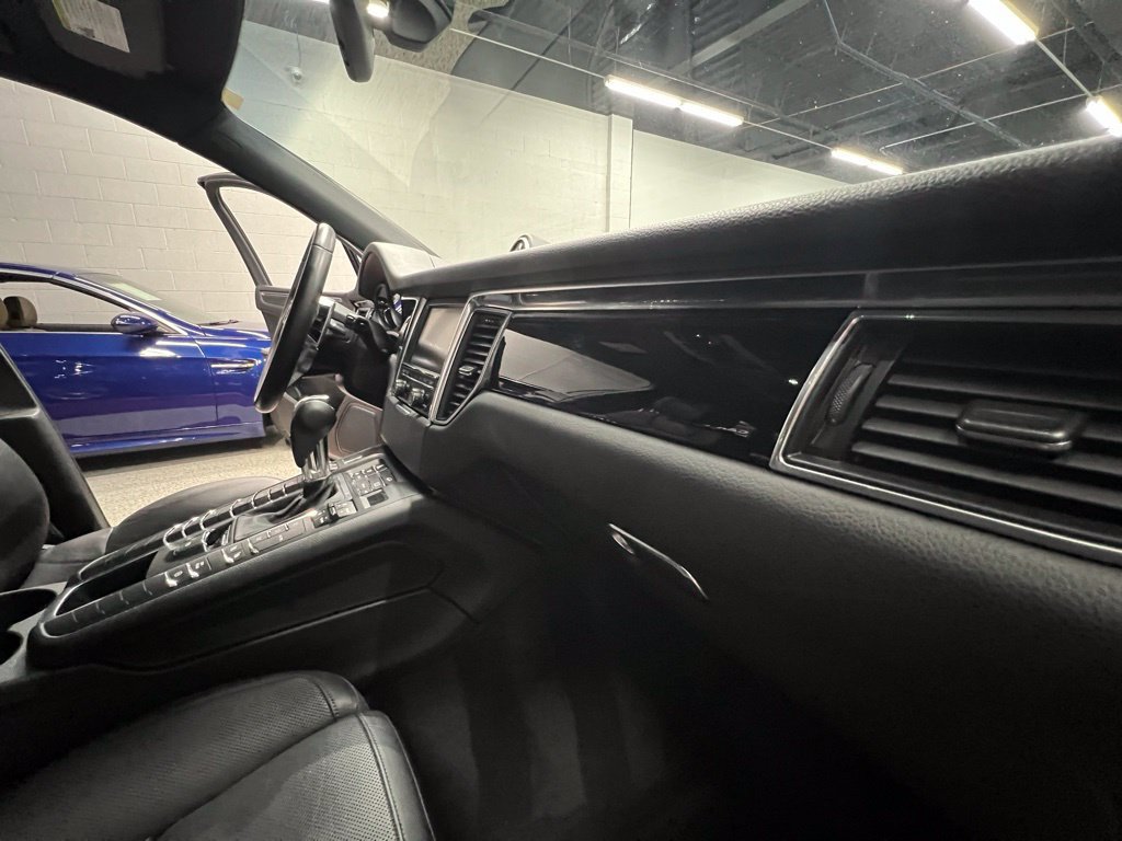 Used 2015 Porsche Macan S w/ Premium Package Plus AWD/4WD image 35