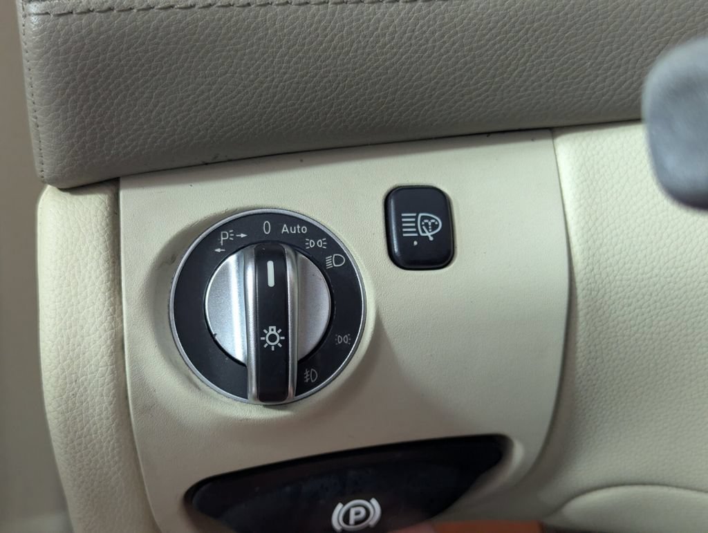 Used 2009 Mercedes-Benz SL 550 image 13