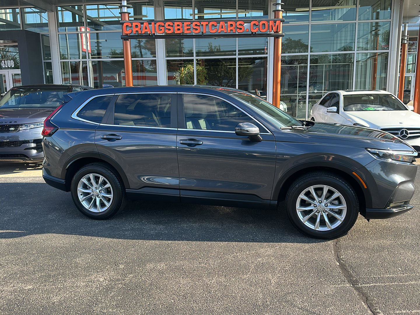 Used 2024 Honda CR-V EX image 1