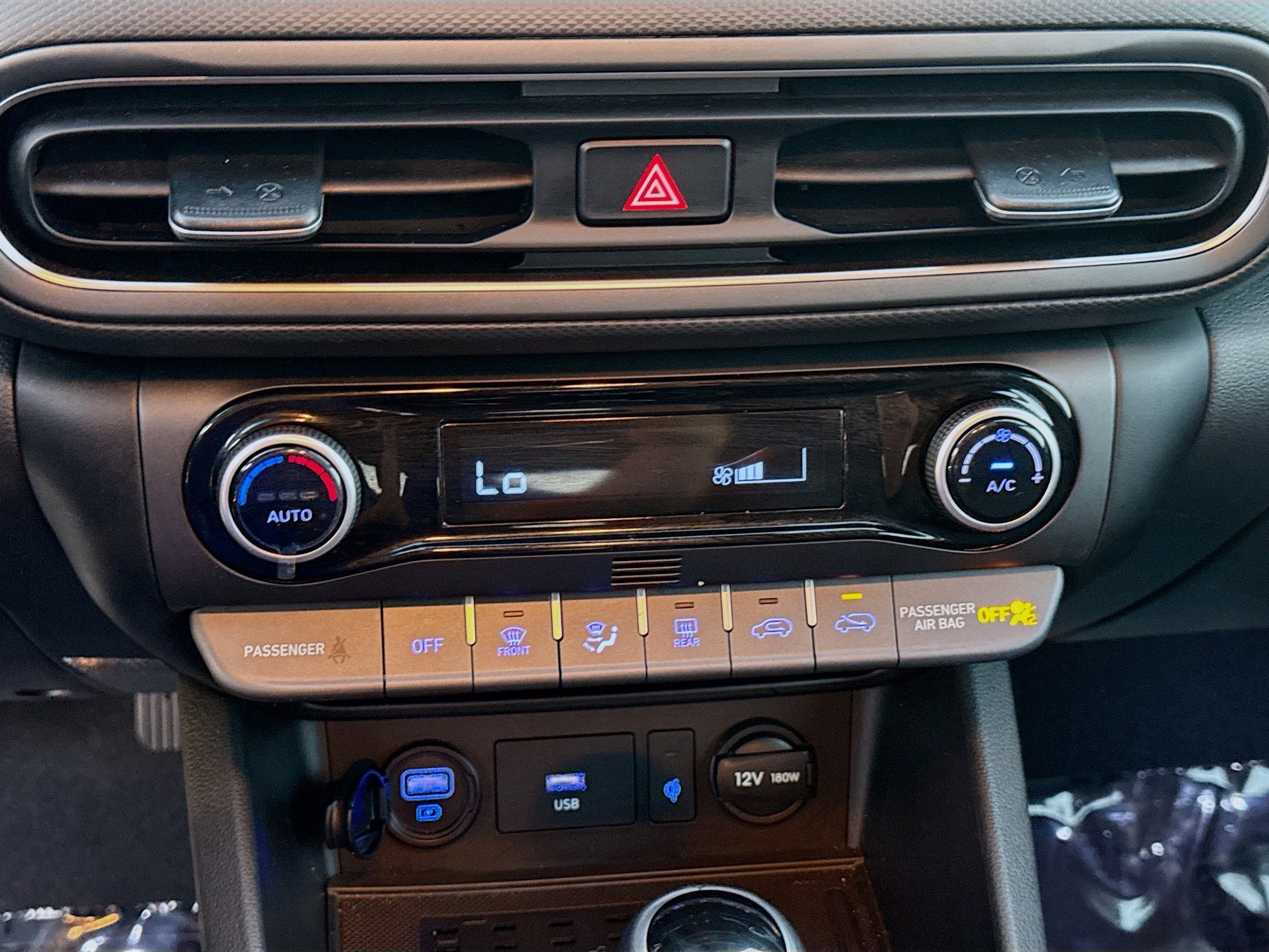 Used 2023 Hyundai Kona Limited w/ Cargo Package image 13