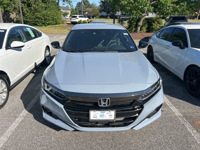 Used 2022 Honda Accord Sport image 2