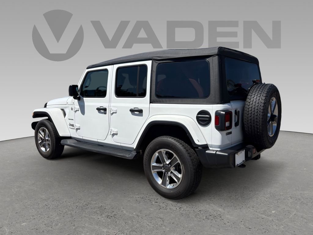 Used 2022 Jeep Wrangler Unlimited Sahara w/ Cold Weather Group AWD/4WD image 19