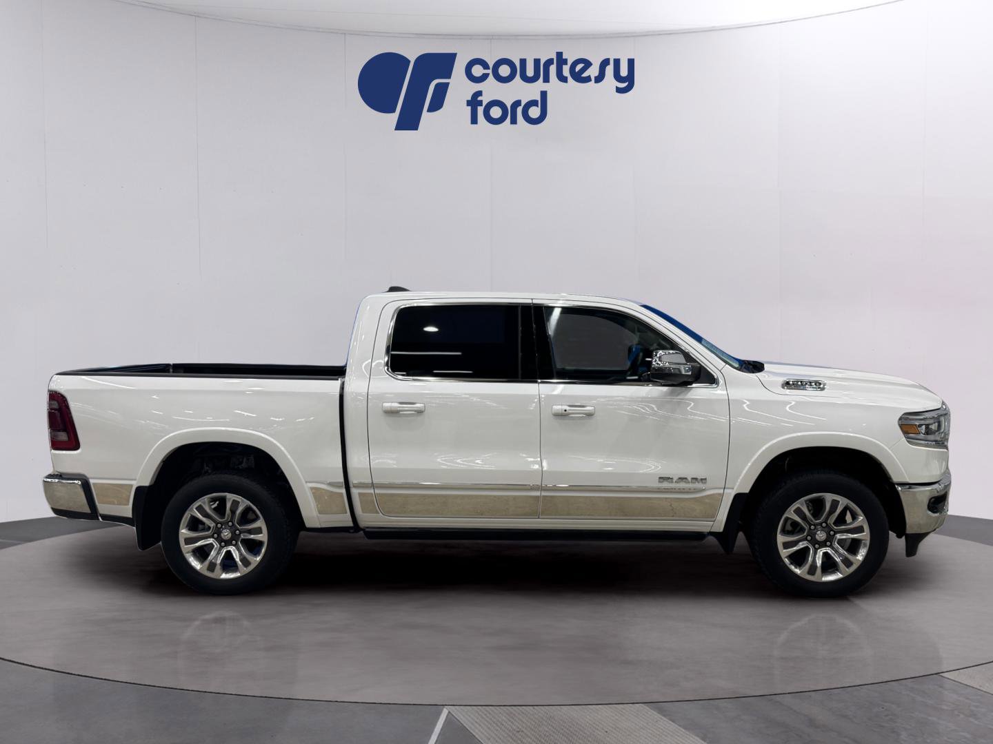 Used 2023 RAM 1500 Limited AWD/4WD image 10