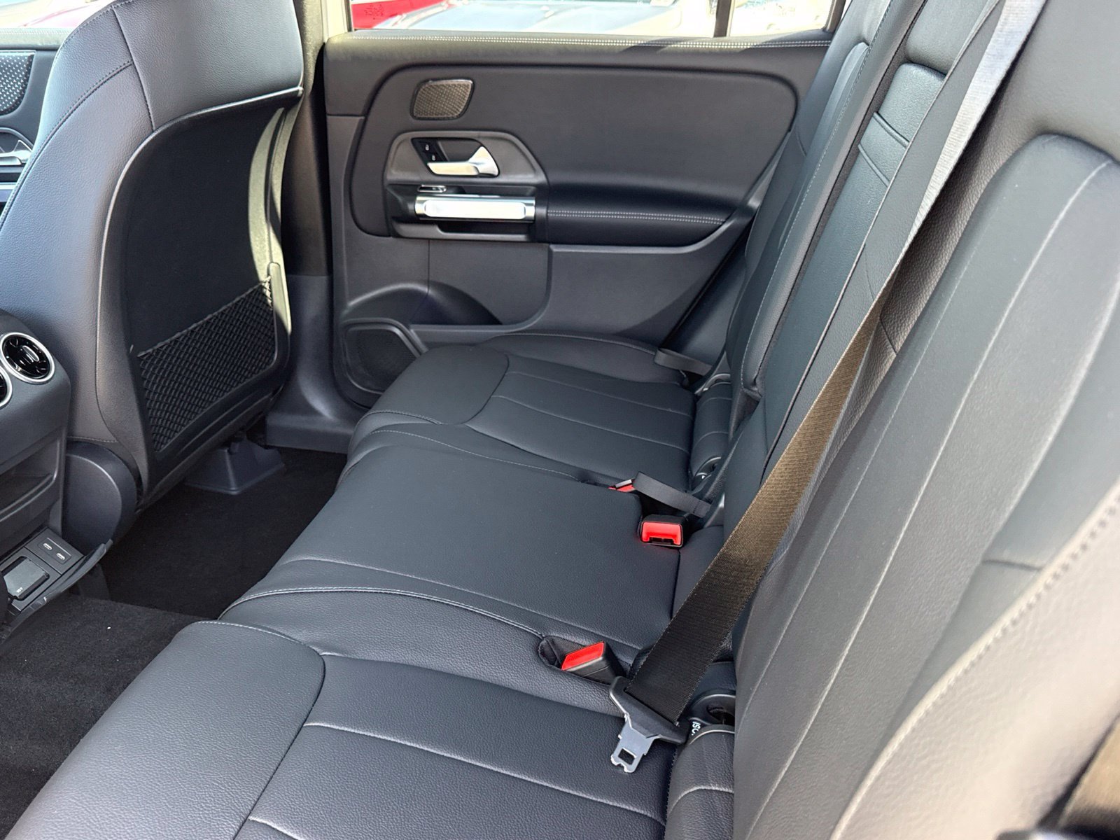 New 2026 Mercedes-Benz GLB 250 4MATIC image 28