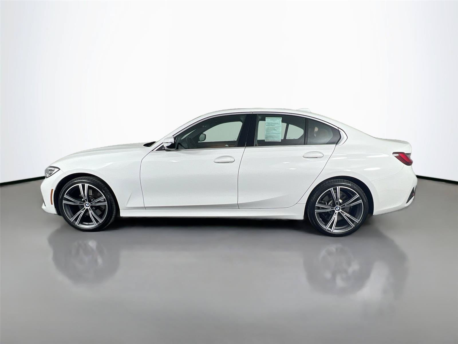 Used 2022 BMW 330i xDrive Sedan w/ Premium Package 2 AWD/4WD image 3