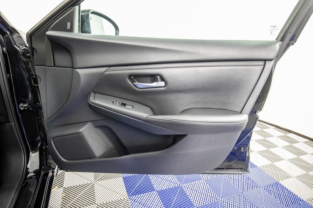 Used 2024 Nissan Sentra SV w/ Trunk Package image 15