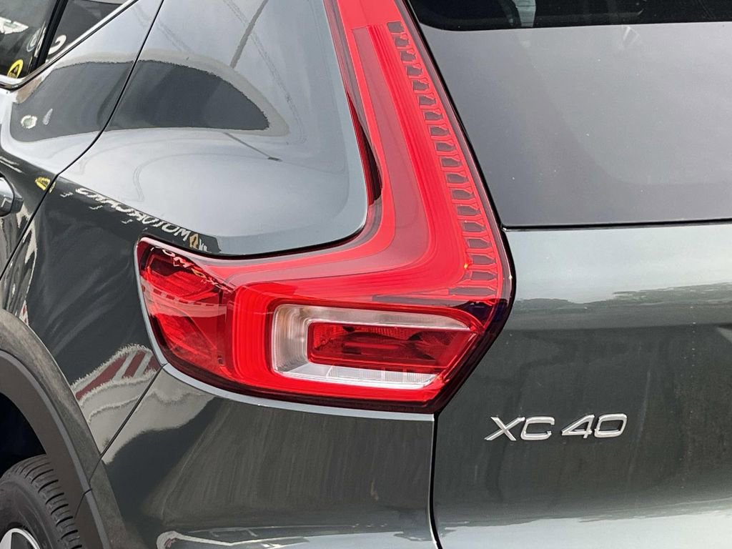 New 2026 Volvo XC40 B5 Plus w/ Protection Package Premier image 10
