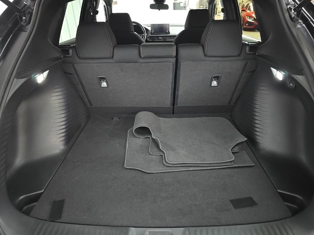 Used 2023 Honda HR-V Sport image 11