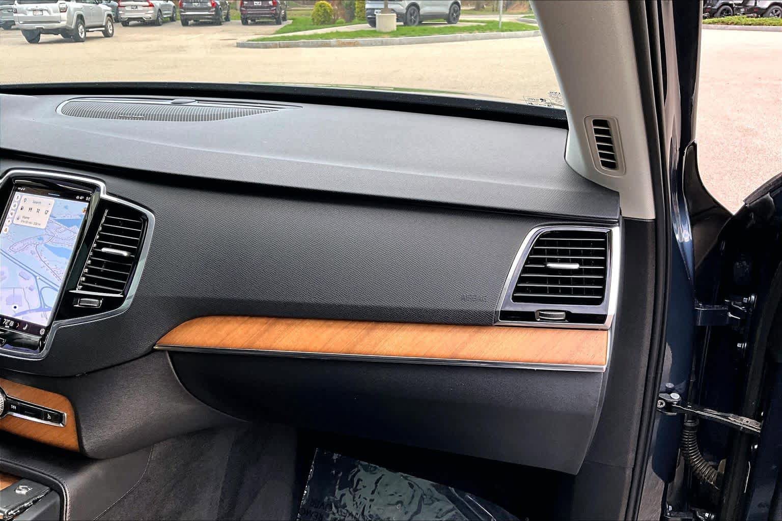Certified 2023 Volvo XC90 B6 Plus w/ Protection Package Premier AWD/4WD image 19