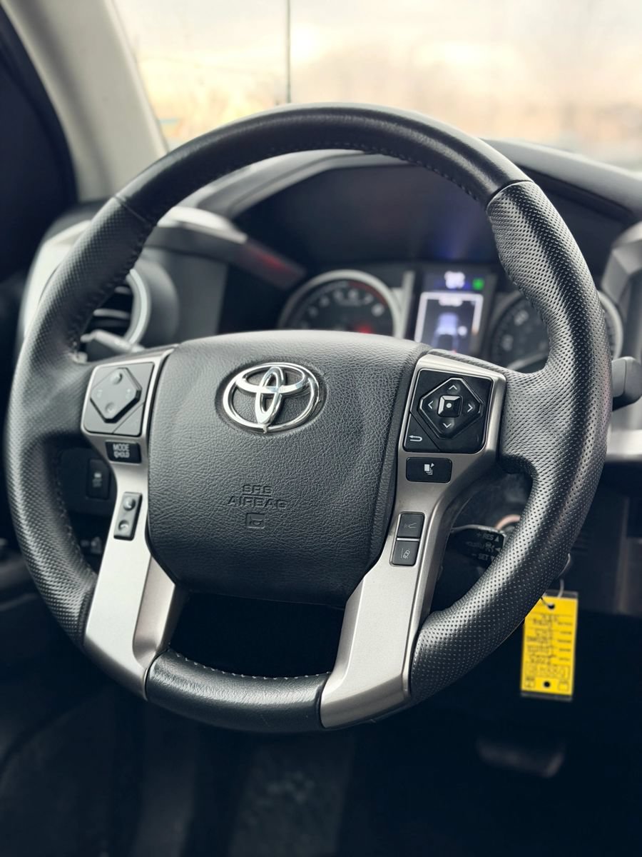 Used 2023 Toyota Tacoma SR5 RWD image 11
