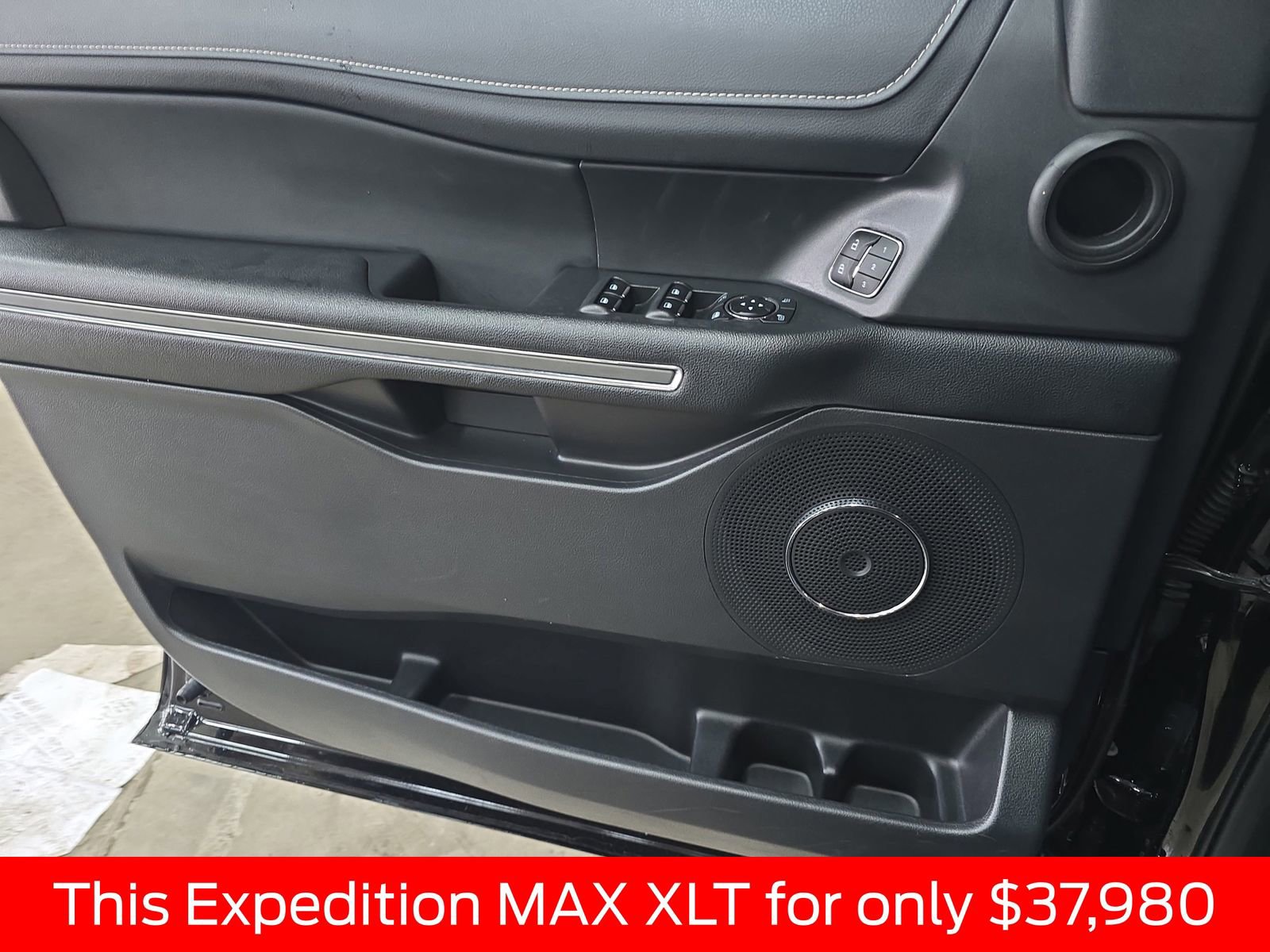 Used 2024 Ford Expedition Max XLT image 38